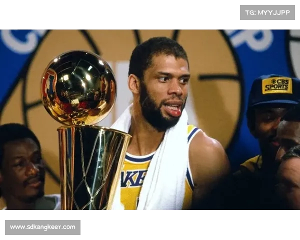 NBA历史助攻榜单深度解析:顶尖传球手如何塑造比赛节奏 NBA历史助攻榜单深度解析:顶尖传球手如何塑造比赛节奏